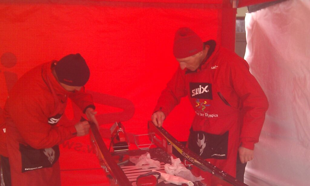 Koasalauf 2011 - wachsprofis mit meinem ski